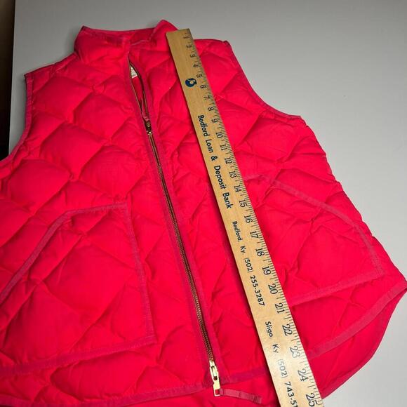 J.Crew Women’s Puffer Vest Pink 60% Down Feather Fill Quilted Medium M - Picture 3 of 9